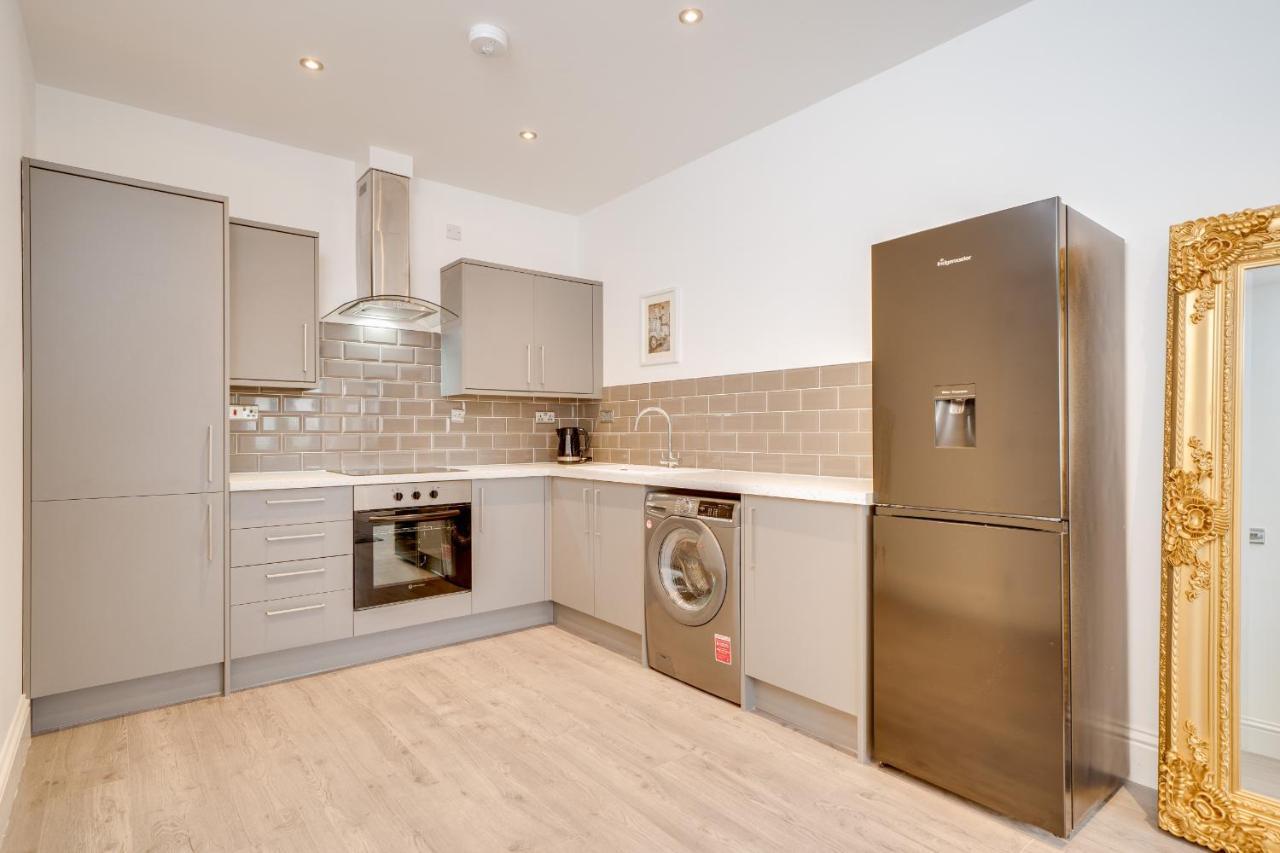 Town House Apartments Wakefield Exterior foto